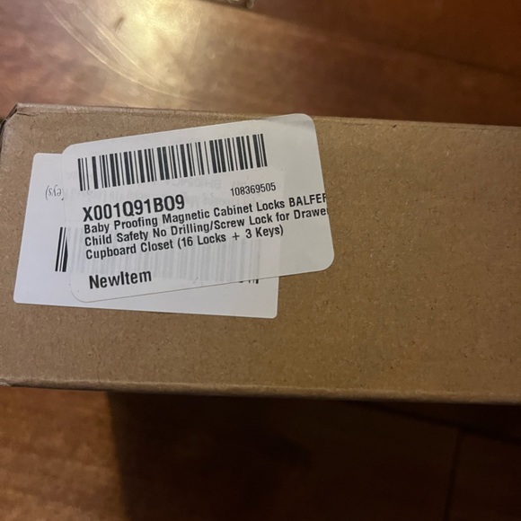 New baby proof magnetic locks - Picture 2 of 6